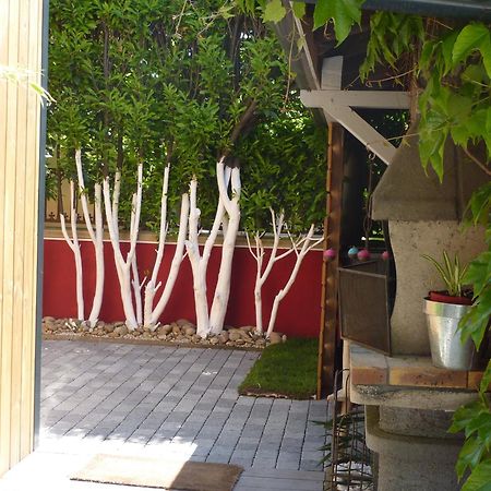 Chambre D'Hotes "Riad Des Baudieres" Бур-ен-Брес Екстериор снимка